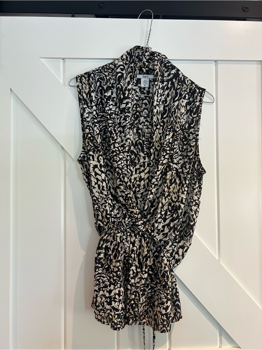 Bar lll sleeveless blouse